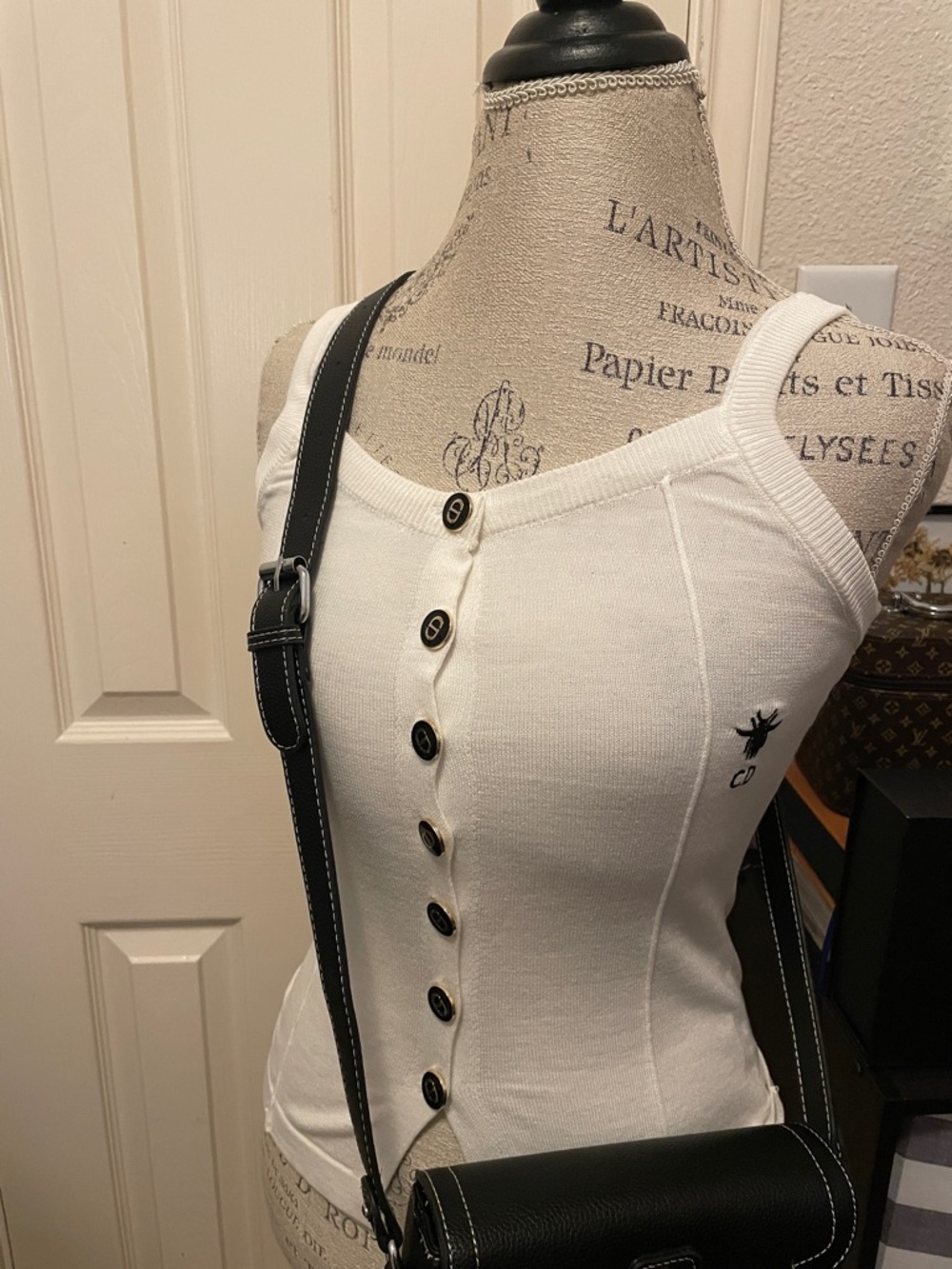 White Button-Front Ribbed Tank Top with Embroidered size not listed . Fits small